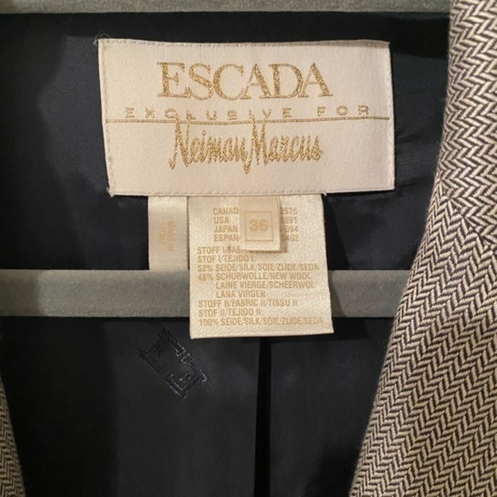 Escada blazer - Picture 3 of 7